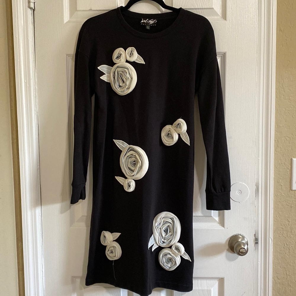Lord and Taylor dress size S